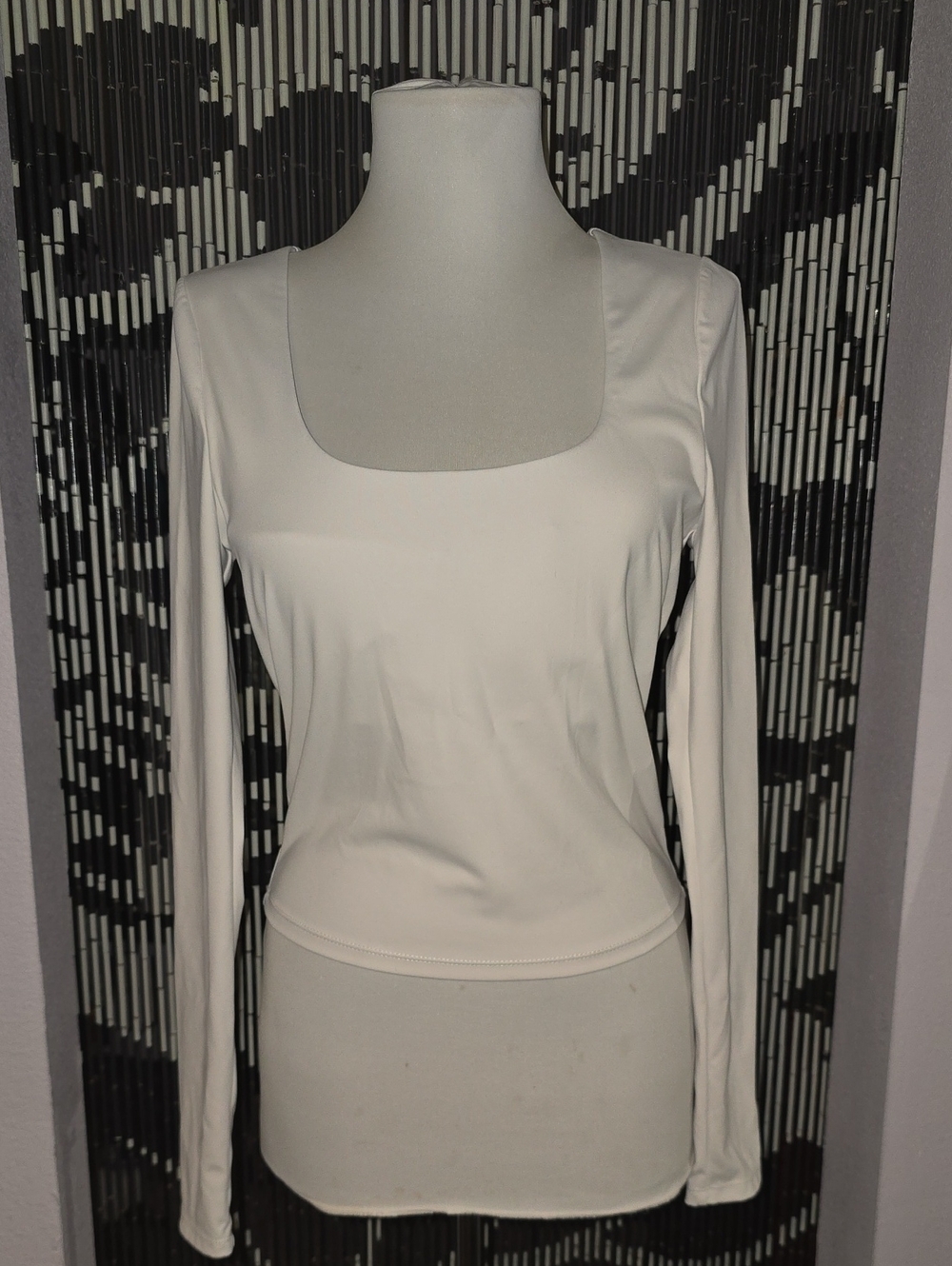 PacSun White Square Neck Long Sleeve Tee With Built-in Bra